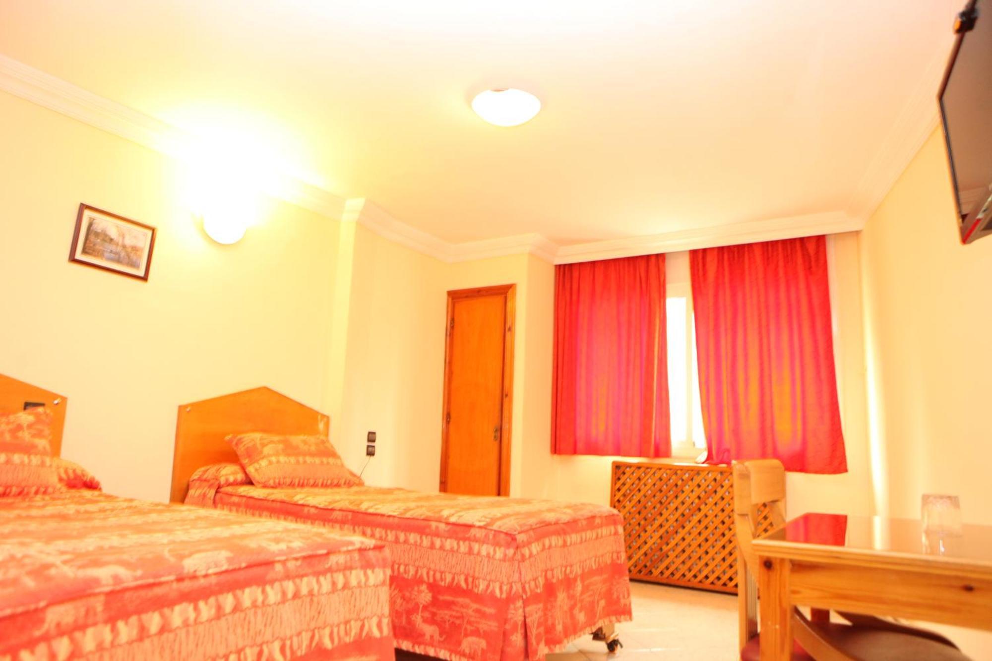 Hotel Relais Ras El Maa Ifrane  Exteriör bild