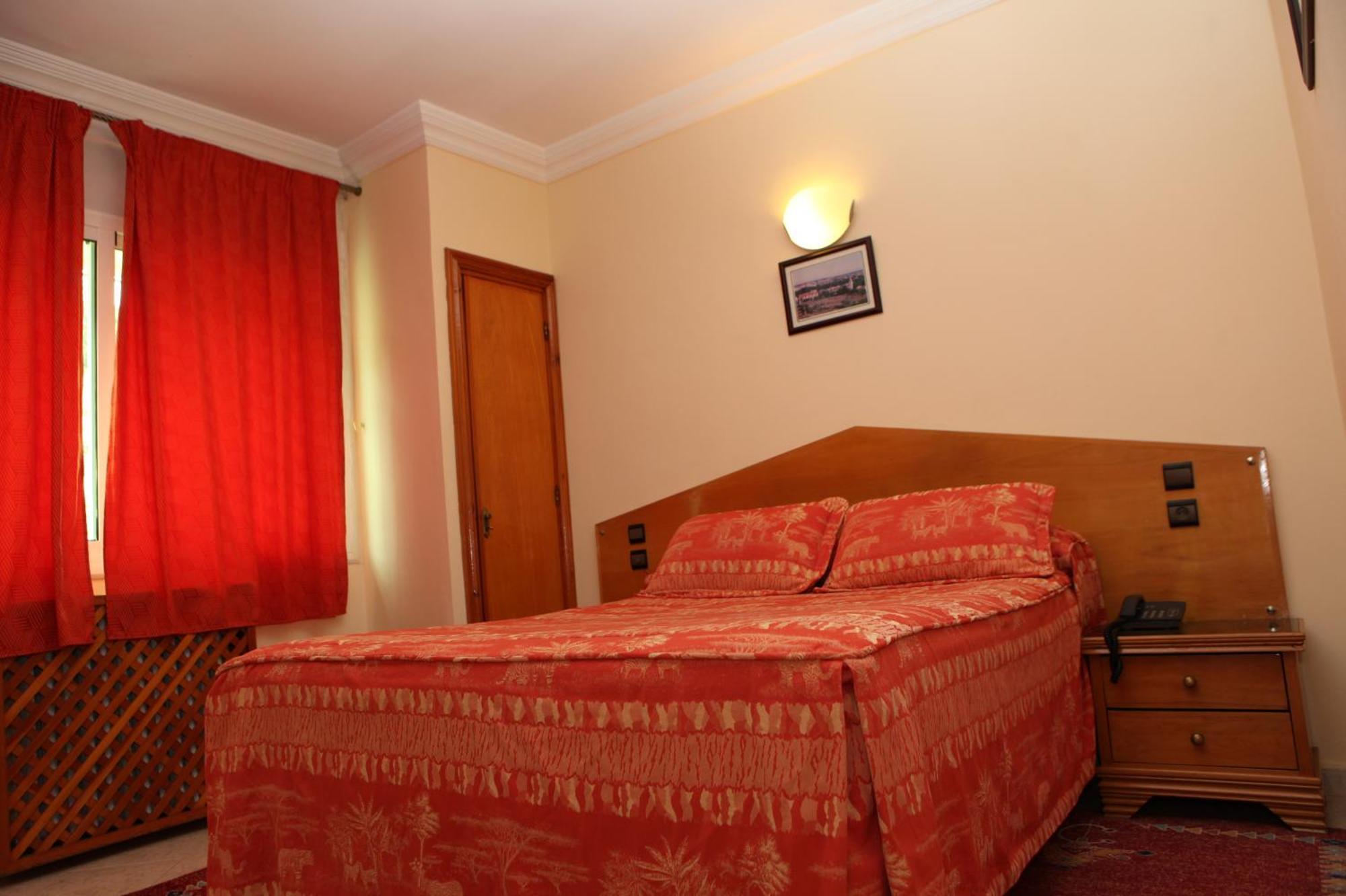 Hotel Relais Ras El Maa Ifrane  Exteriör bild