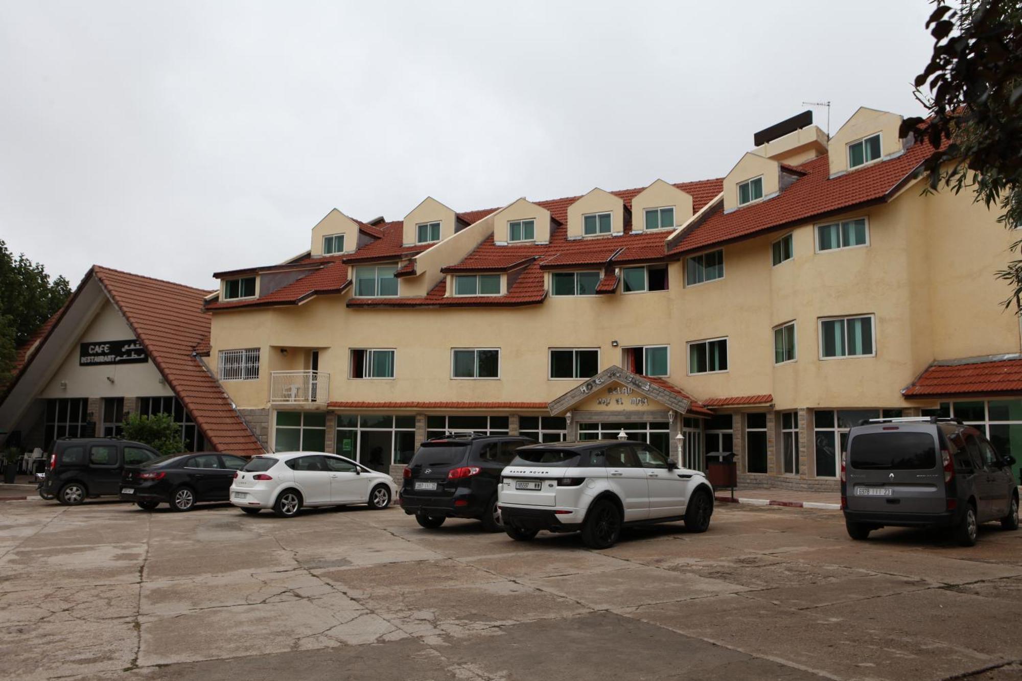 Hotel Relais Ras El Maa Ifrane  Exteriör bild