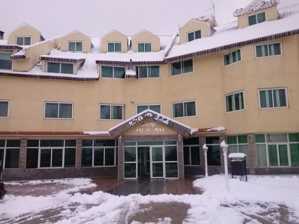 Hotel Relais Ras El Maa Ifrane  Exteriör bild