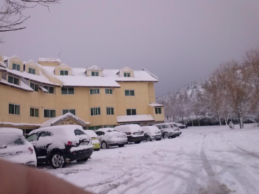 Hotel Relais Ras El Maa Ifrane  Exteriör bild