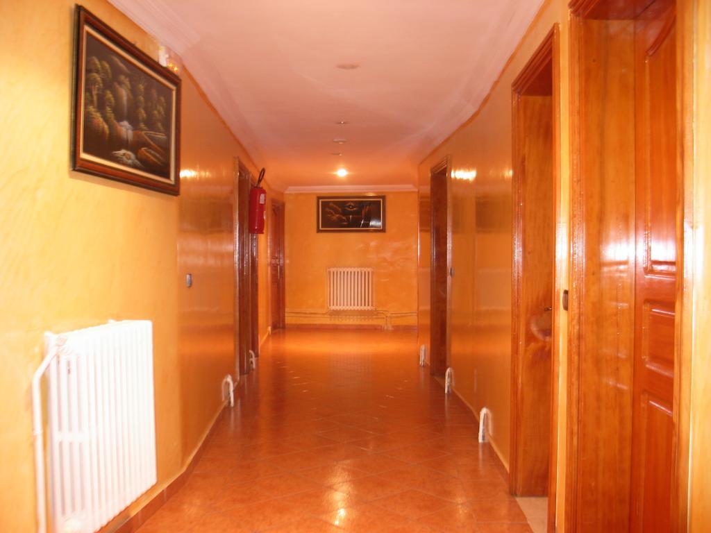 Hotel Relais Ras El Maa Ifrane  Exteriör bild